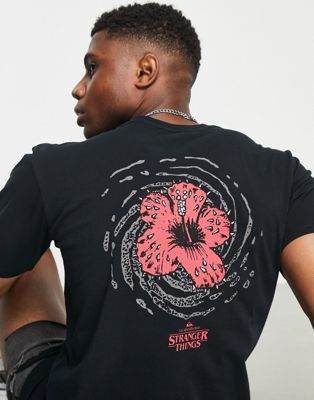 Quiksilver X The Stranger Things hellbiscus t-shirt in black