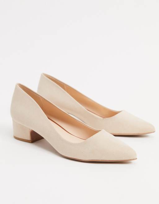 Qupid – Beige spetsiga skor med halvhög klack