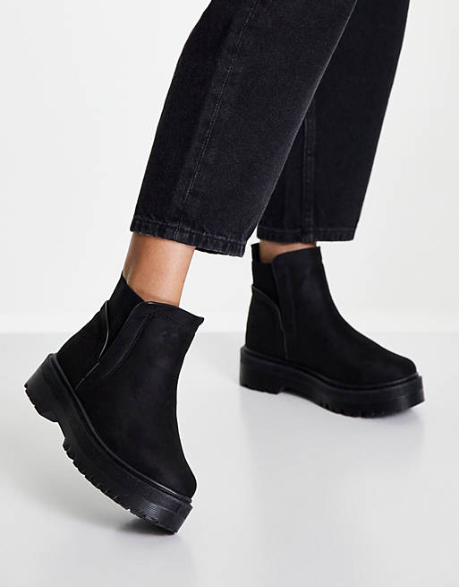 QUPID - Chelsea boots met dikke zool in zwart 