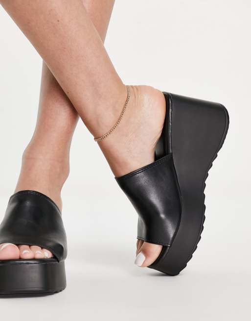 Qupid black sale mules