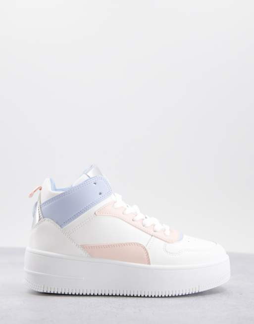 QUPID - Chunky hi-top-sneakers i hvid og pastelfarvet blanding