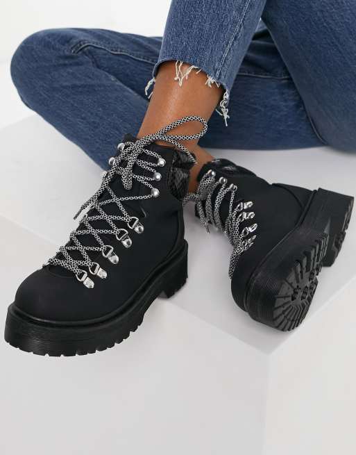 Qupid flatform chunky hiker boots in black ASOS