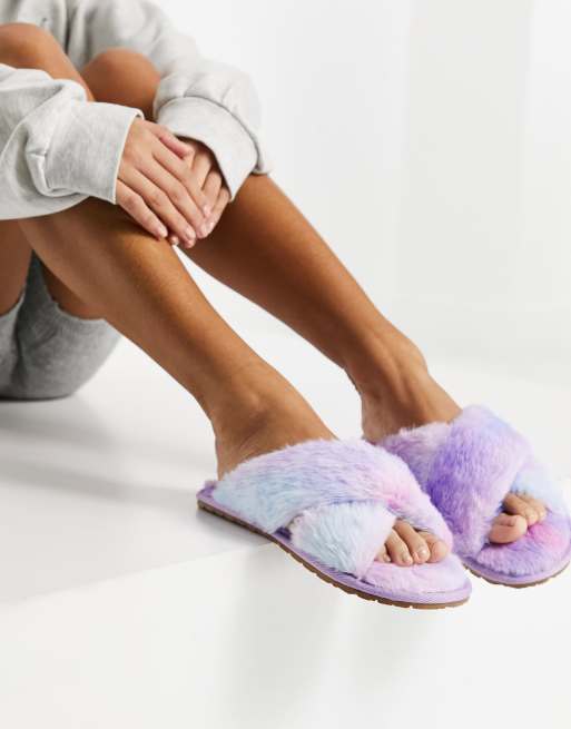 Fluffy slippers best sale cross strap