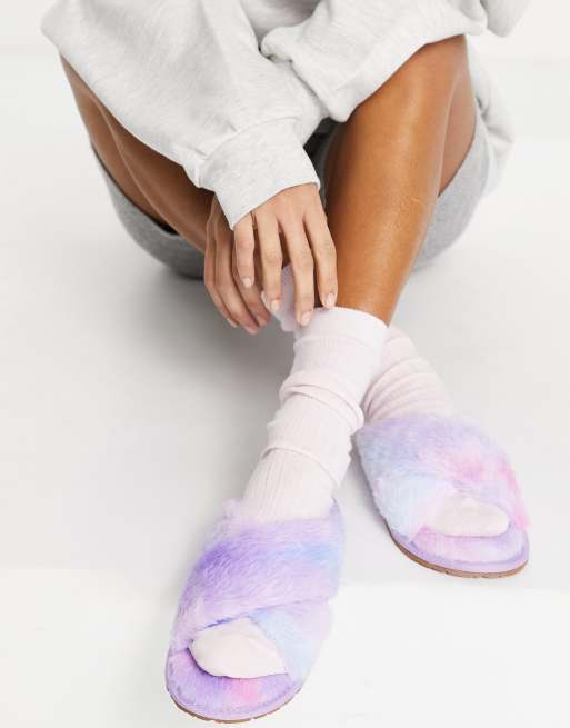 Fluffy tie dye online slippers