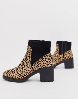 qupid leopard boots