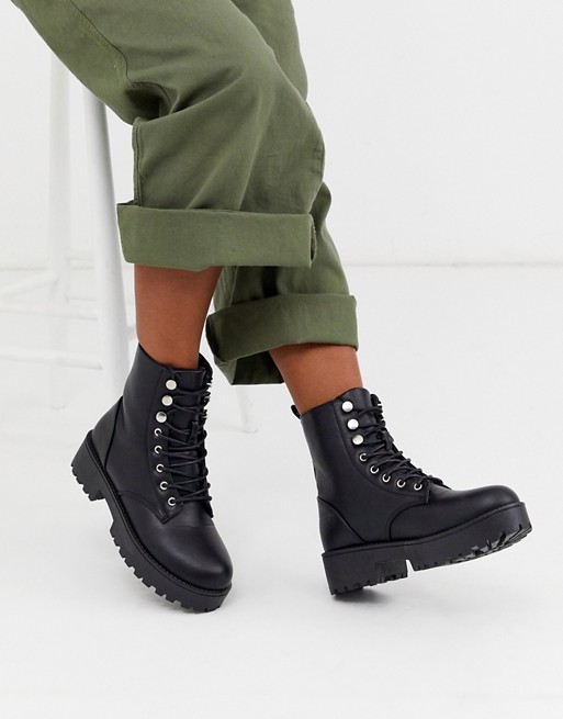 Qupid lace up military boot in black