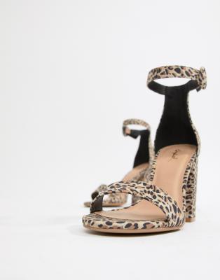 qupid leopard block heels