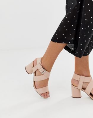 qupid block heel sandals