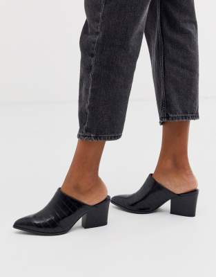 heeled mules black