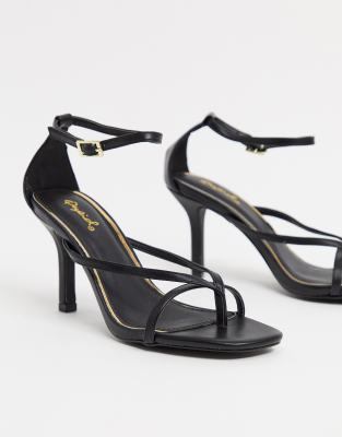 qupid strappy sandals