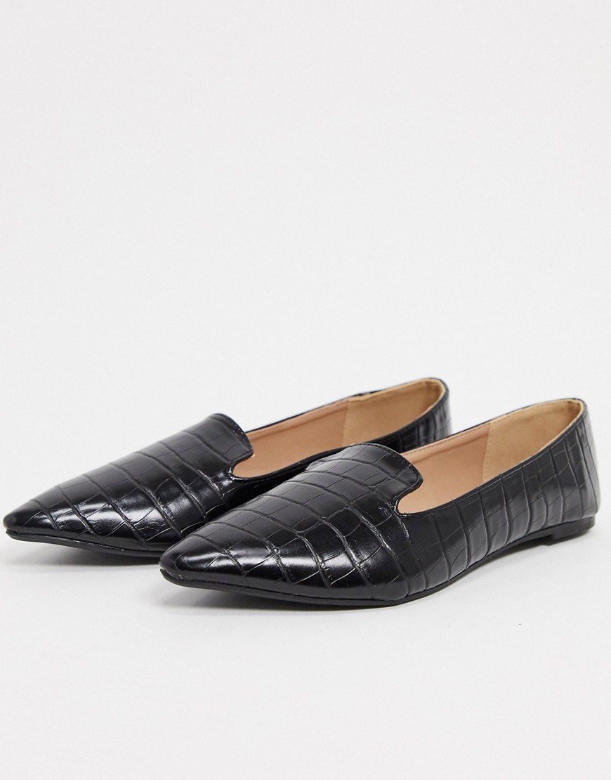 Qupid – Svarta platta skor med krokodilskinnsmönster