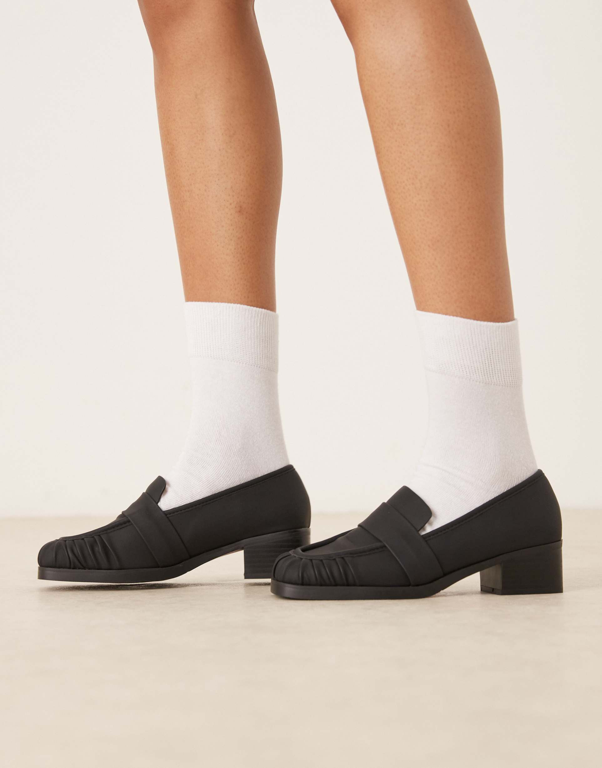 raid aarvi square toe loafers in black