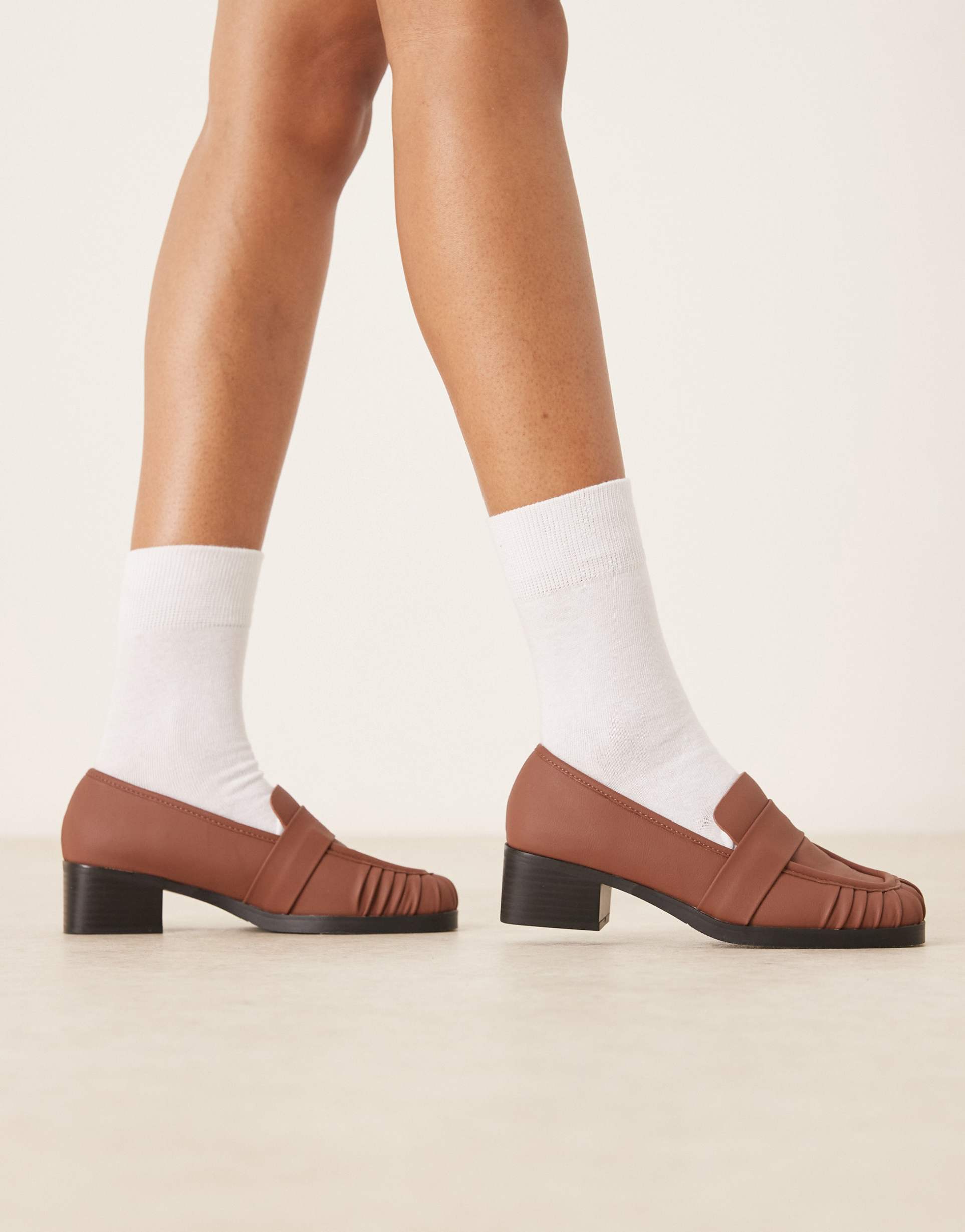 raid aarvi square toe loafers in brown