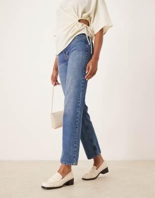 Raid Aarvi Square Toe Loafers In Neutral