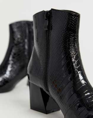croc effect chelsea boots