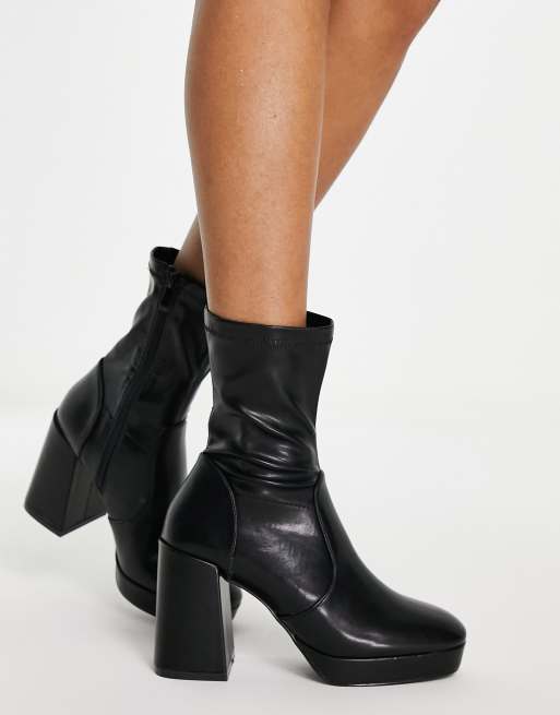 Raid RAID Cannon mid heel platform sock boot in black レディース