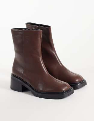 Raid Cecilia Chelsea Boots In Brown