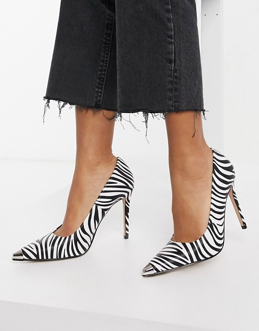 RAID Daryl court shoes with toe plating in zebra