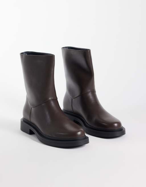 RAID Ember pull on flat ankle boots in brown, 2 of 4