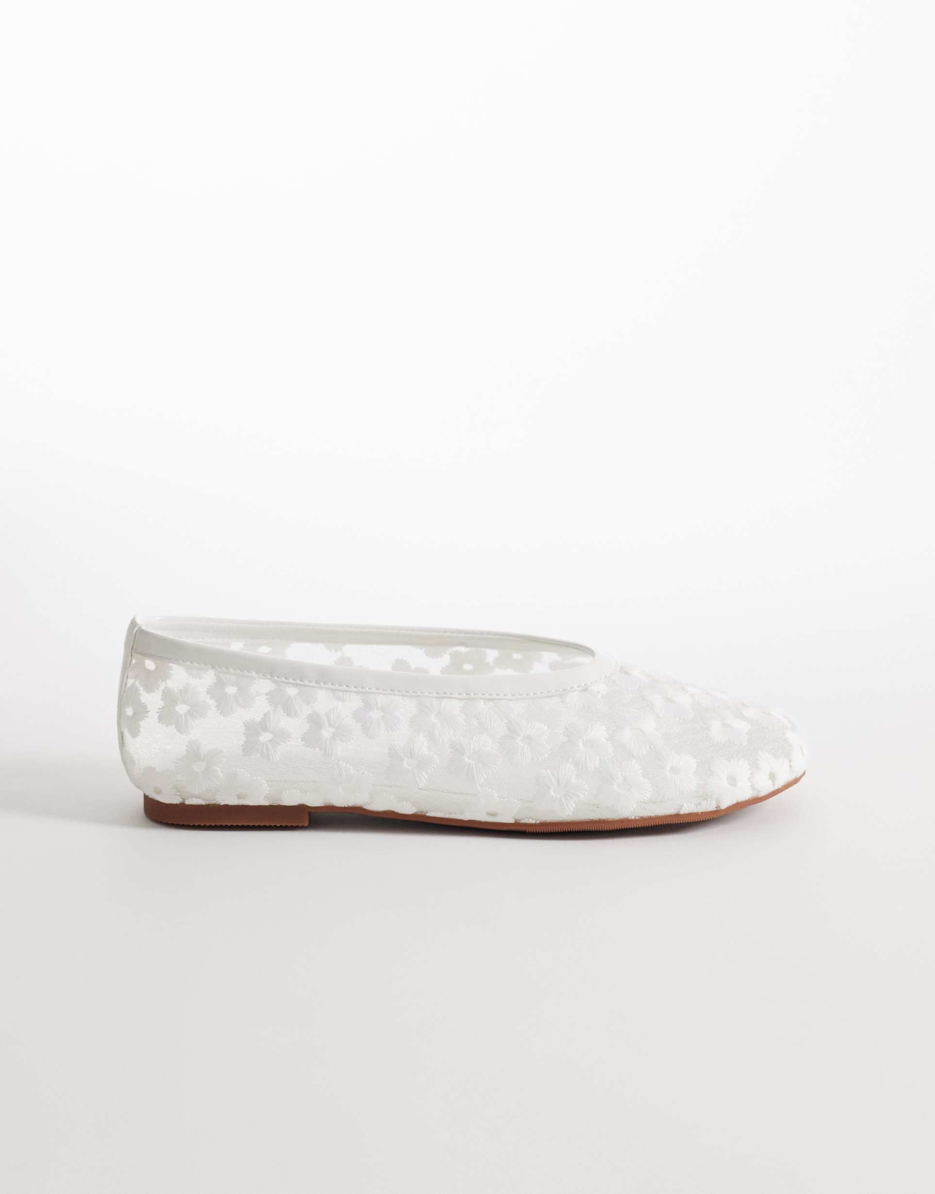 raid enida ballet flats with embroidered flowers in white