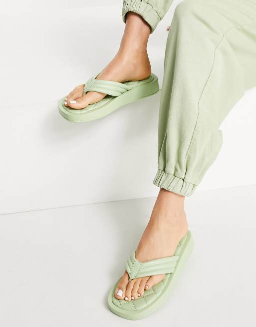 chunky sole flip flops