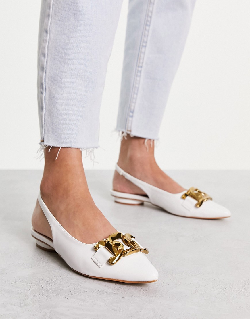 Raid Flat Shoes With Gold Buckle In White