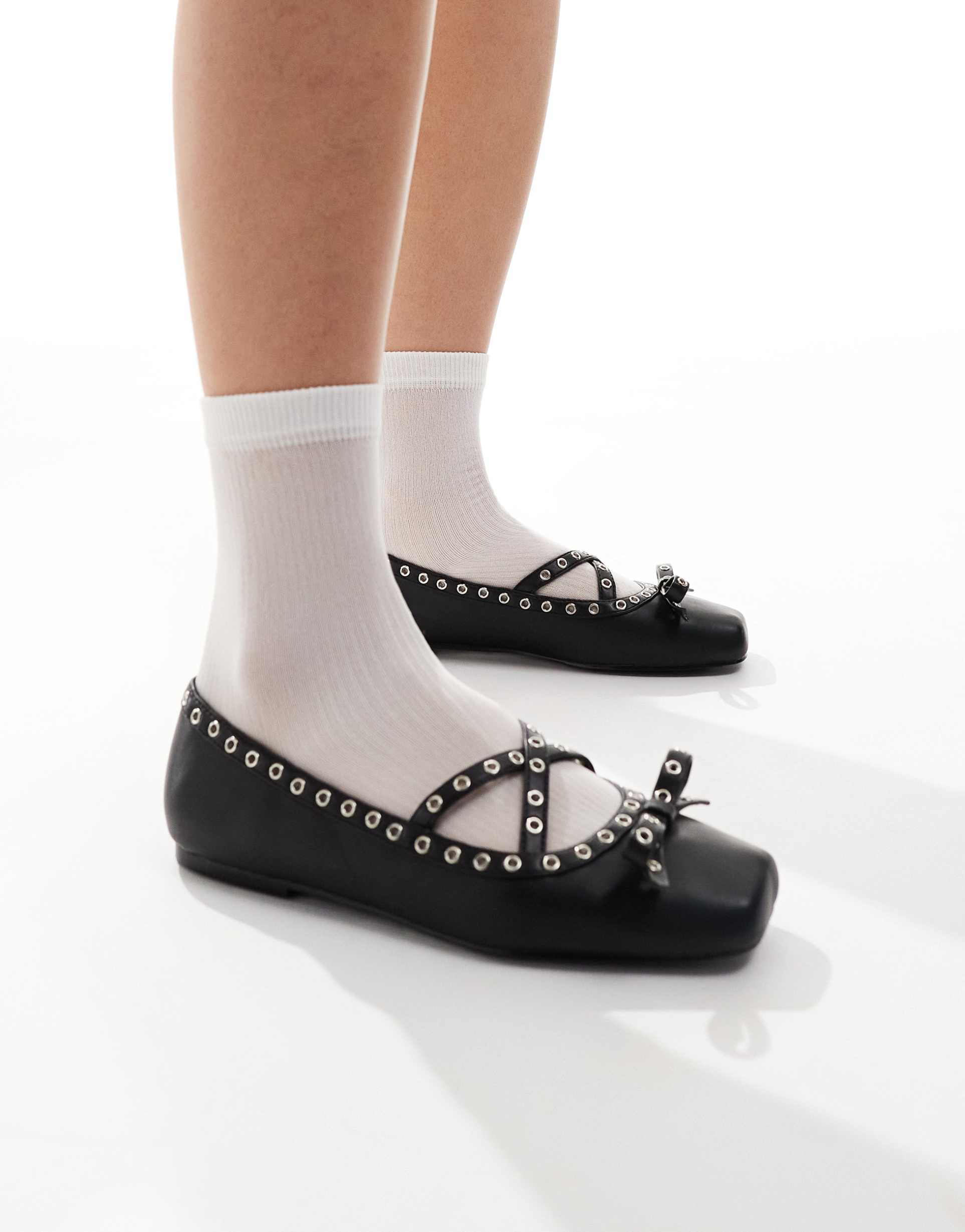 raid halo ballet flats with grommet details in black