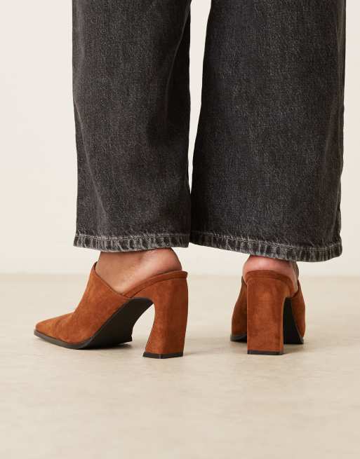 RAID Hania curved heel mules with pointed toe in tan faux suede - TAN, 3 of 4