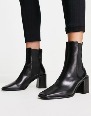RAID Kennedi mid heel chelsea boots in black