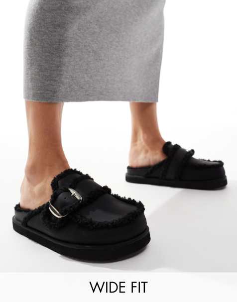 RAID – Kylie – Svarta mules i teddy med bred passform - view 1