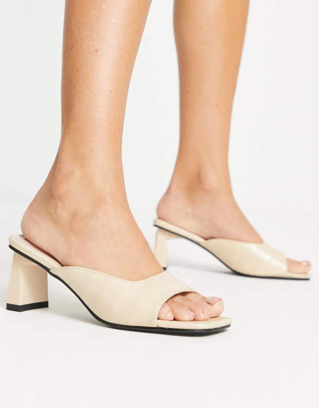 Raid - mabelle square toe mid heel mules in beige croc