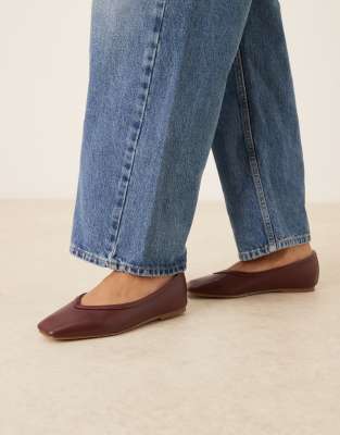 Maryana burgundy pu 8490₽