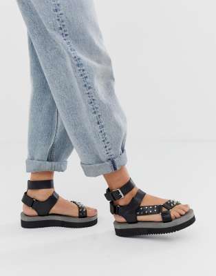 sporty sandals black