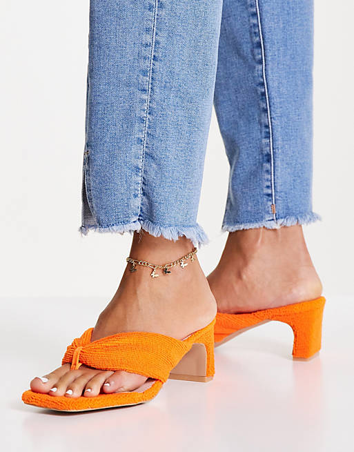 RAID Naryn toe post sandals in orange towelling