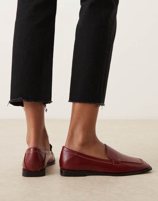 RAID Neely square toe loafers in burgundy