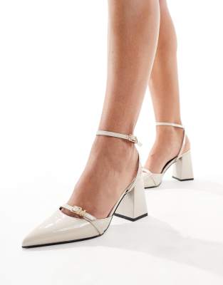 Neim block heeled shoes in off white