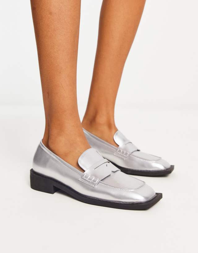 RAID Samantha loafers in silver metallic