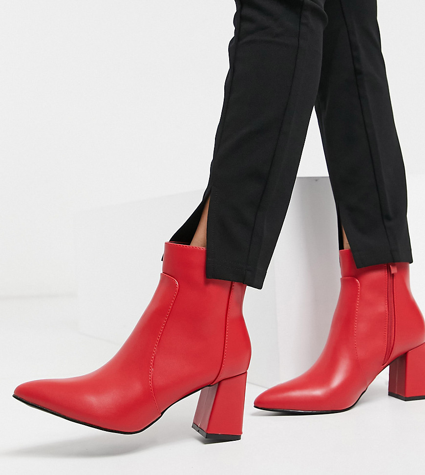 raid wide fit - RAID – Sapphire – Ankle-Boots in Rot mit Absatz im Leder-Look in weiter Passform