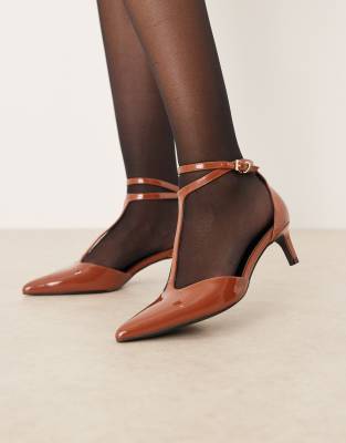 RAID - Tosha - Schuhe in milchschokoladenbrauner Lackoptik mit Kitten-Absatz-Brown