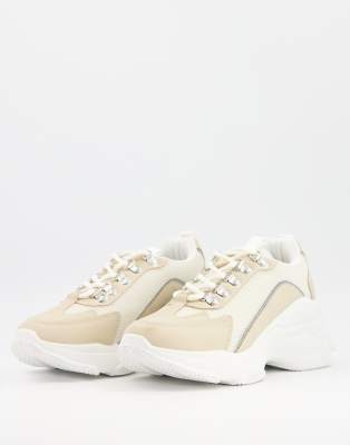 chunky sneakers beige