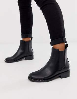 black spiked chelsea boots