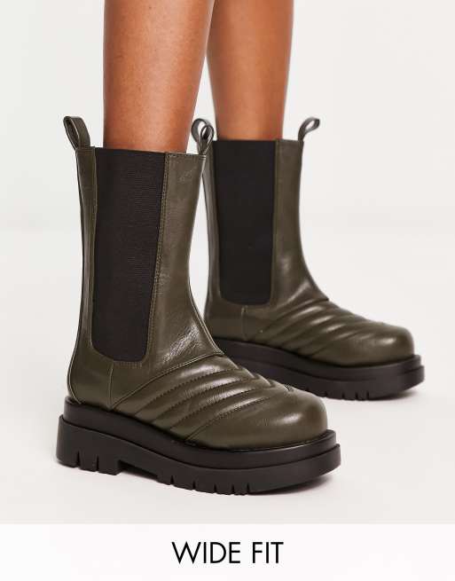 Bottega Veneta Is Still Making Next-Level Chelsea Boots