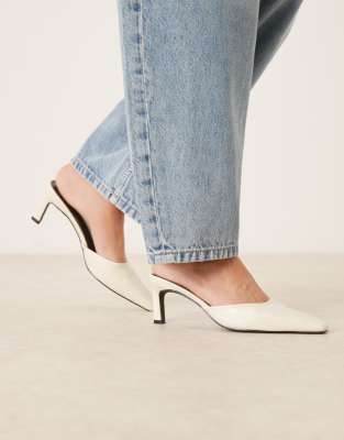 RAID Wide Fit - Alya - Mules in Wollweiß mit Absatz, weite Passform