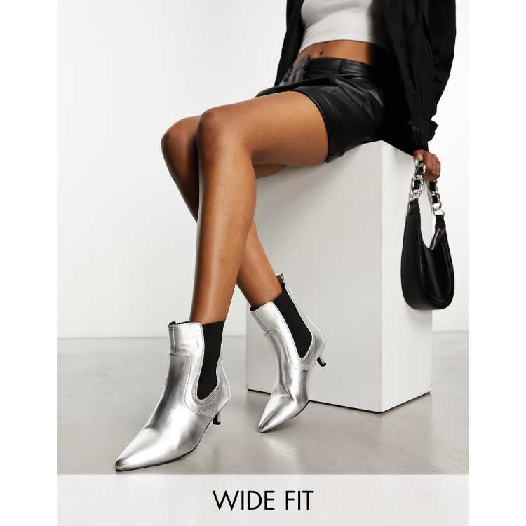 Wide fit kitten shop heel ankle boots