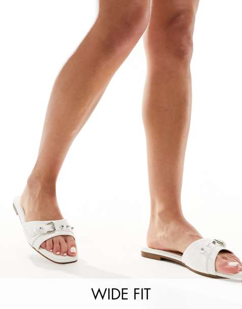 RAID Wide Fit - Celini - Platte lakleren sandalen met brede pasvorm in wit - view 1
