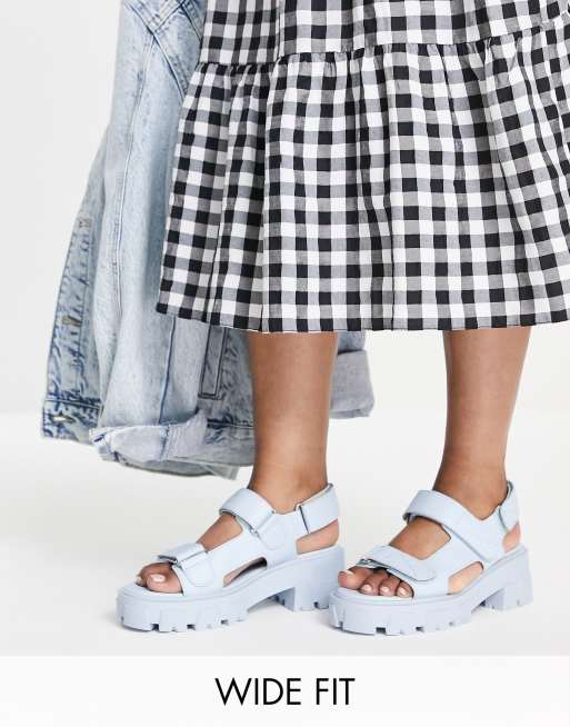 RAID Wide Fit – Daicy – Sportliche Sandalen in Blau, in weiter Passform