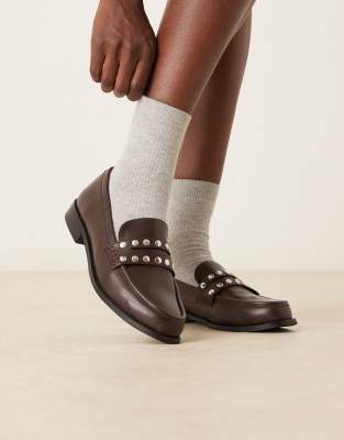 RAID Wide Fit - Ferney - Mit Nieten besetzte Loafer in Braun, weite Passform-Brown