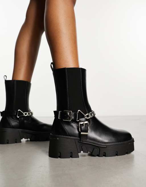 Flat low outlet ankle boots