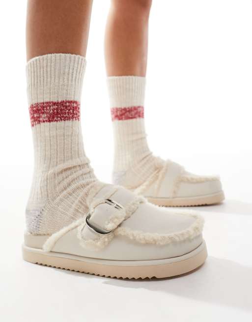 RAID Wide Fit Kylie teddy mules in beige, 2 of 4