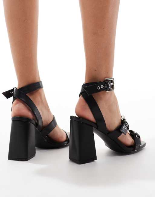 Raid Wide Fit Neesha Sandali con tacco largo neri a pianta larga con fibbie ASOS
